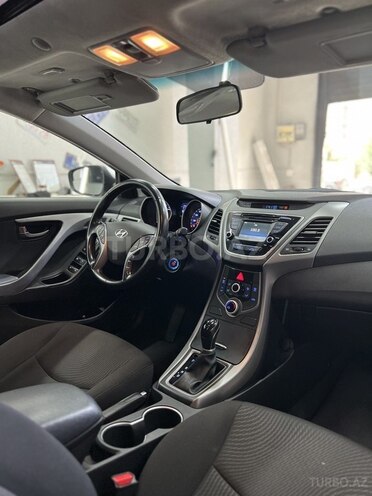 Hyundai Elantra 2015, 110,298 km - 1.8 l - Bakı