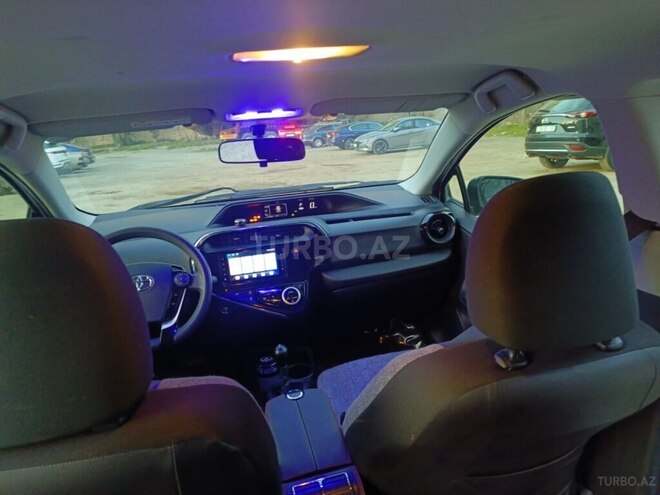 Toyota Aqua 2018, 96,000 km - 1.5 l - Bakı
