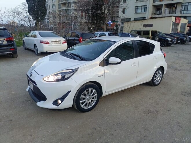 Toyota Aqua 2018, 96,000 km - 1.5 l - Bakı