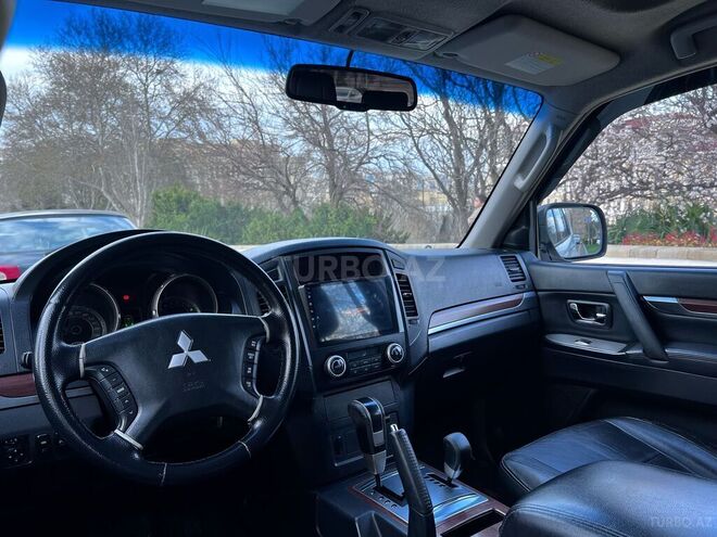Mitsubishi Pajero 2008, 220,000 km - 3.0 l - Bakı
