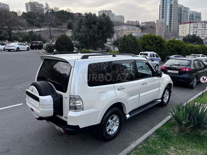 Mitsubishi Pajero 2008, 220,000 km - 3.0 l - Bakı