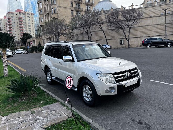 Mitsubishi Pajero 2008, 220,000 km - 3.0 l - Bakı