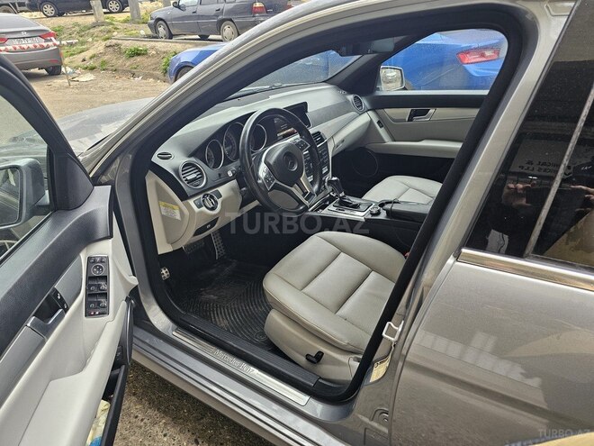 Mercedes C 250 2014, 173,569 km - 1.8 л - Bakı