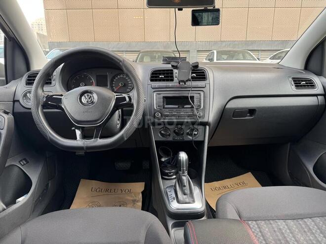 Volkswagen Polo 2018, 250,000 km - 1.6 л - Bakı
