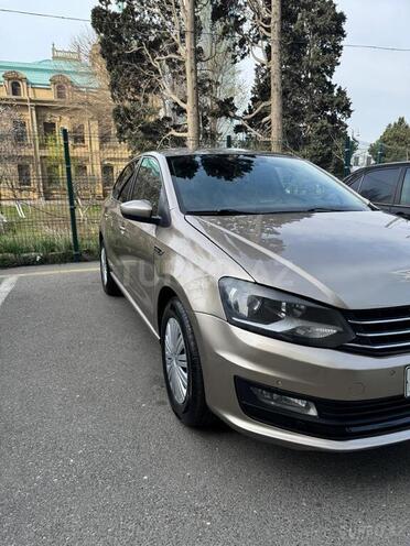Volkswagen Polo 2018, 250,000 km - 1.6 л - Bakı