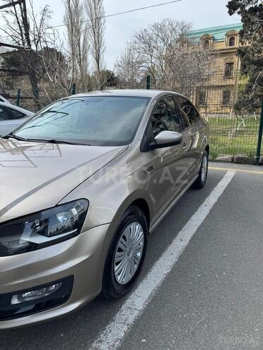 Volkswagen Polo 2018, 250,000 km - 1.6 л - Bakı