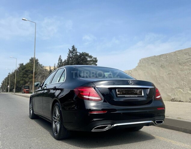 Mercedes E 220 d 2018, 115,000 km - 2.2 л - Bakı