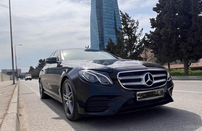 Mercedes E 220 d 2018, 115,000 km - 2.2 л - Bakı