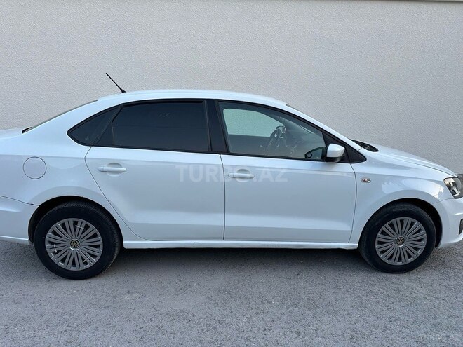 Volkswagen Polo 2018, 144,000 km - 1.6 l - Bakı