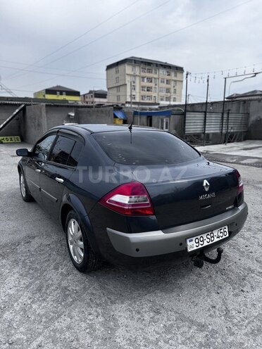 Renault Megane-6