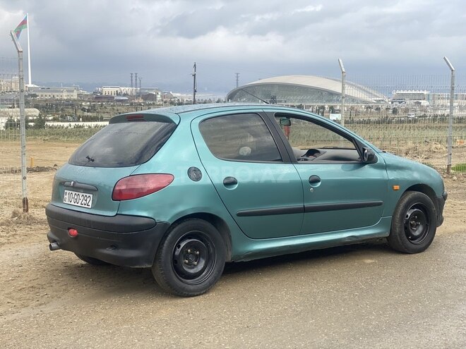 Peugeot 206 2004, 398,000 km - 1.6 l - Bakı