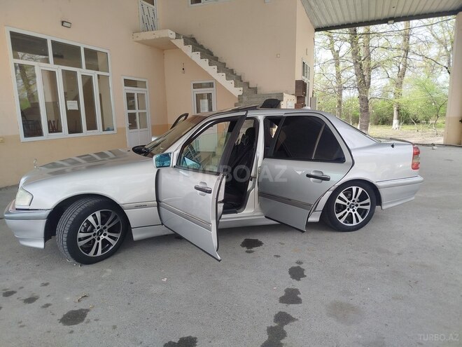 Mercedes C 180 1997, 250,000 km - 1.8 л - Göyçay