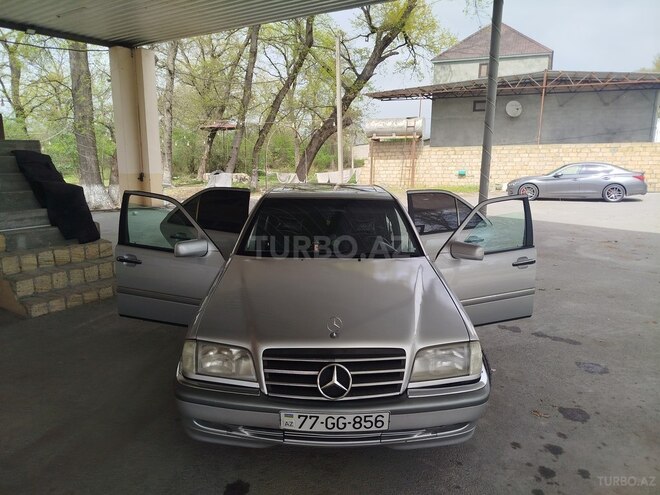 Mercedes C 180 1997, 250,000 km - 1.8 л - Göyçay