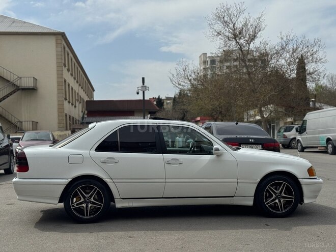 Mercedes C 230 1999, 285,000 km - 2.3 l - Bakı