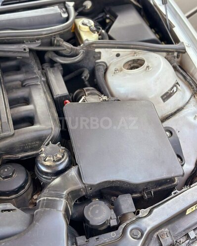BMW 320 2004, 305,000 km - 2.2 l - Bakı