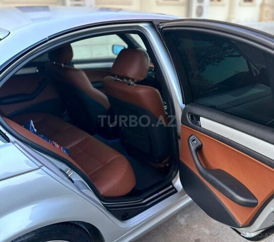 BMW 320 2004, 305,000 km - 2.2 l - Bakı