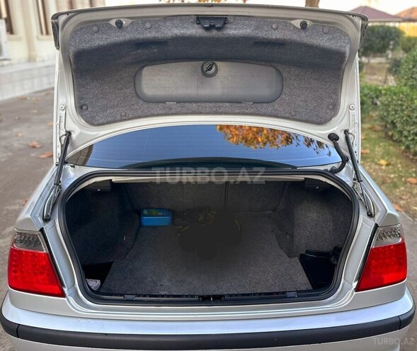 BMW 320 2004, 305,000 km - 2.2 l - Bakı