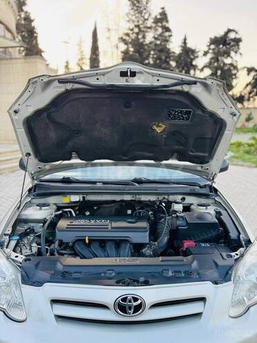 Toyota Corolla 2005, 366,000 km - 1.4 l - Bakı