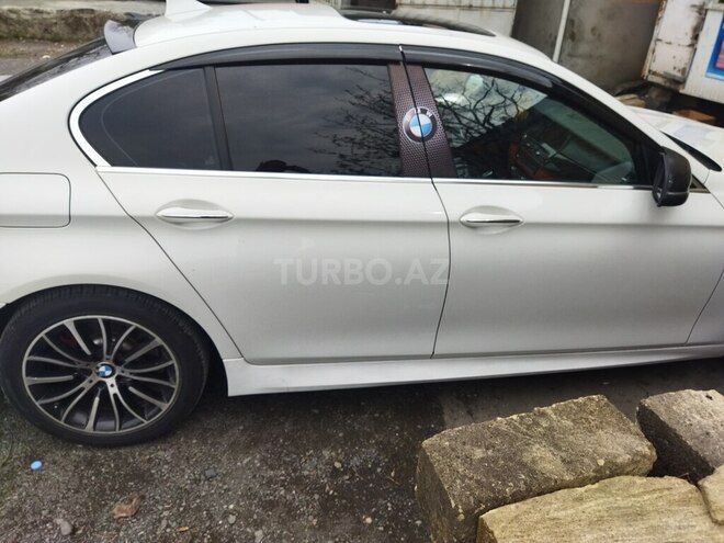 BMW 528 2015, 161,000 km - 2.0 l - Qax