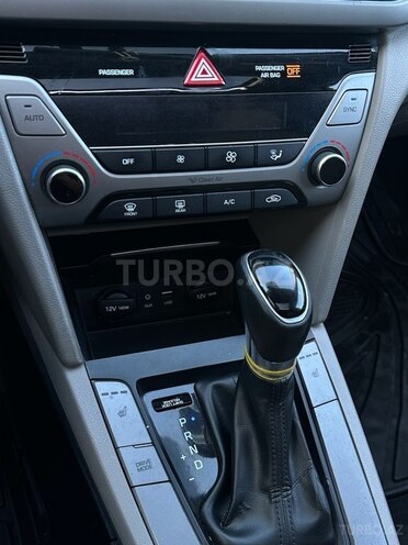 Hyundai Elantra 2018, 146,000 km - 2.0 л - Bakı