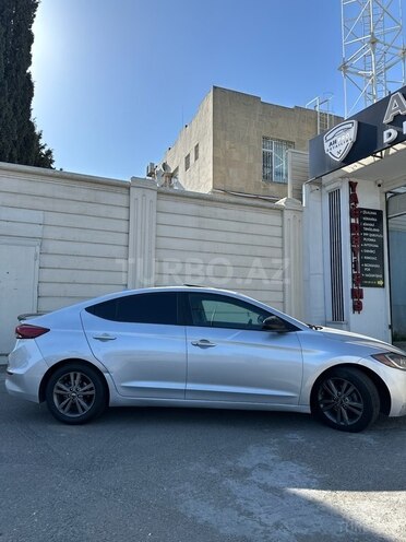 Hyundai Elantra 2018, 146,000 km - 2.0 л - Bakı