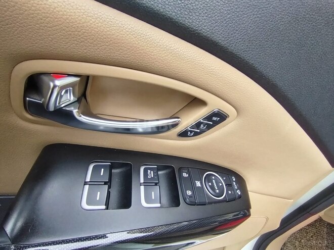 Kia Carnival 2015, 151,000 km - 2.2 l - Bakı