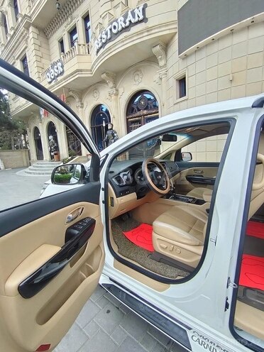 Kia Carnival 2015, 151,000 km - 2.2 l - Bakı
