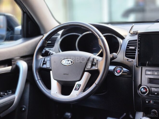 Kia Sorento-8
