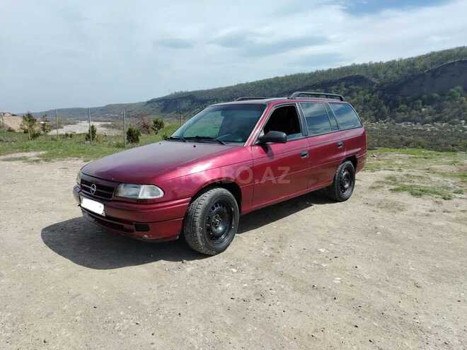 Opel Astra 1997, 540,000 km - 1.6 l - Qusar