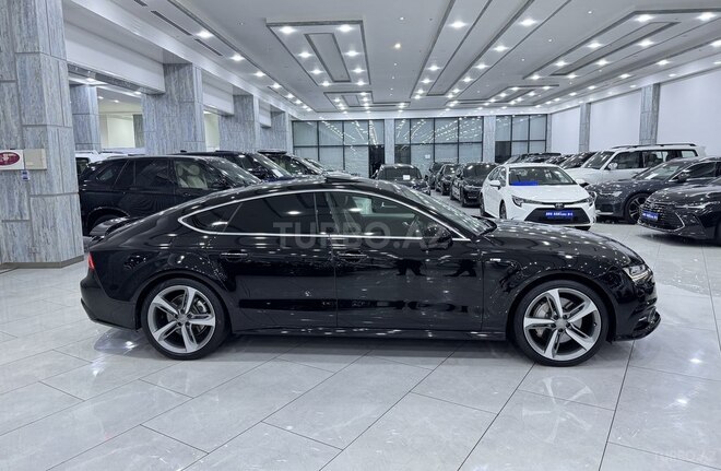 Audi A7-4
