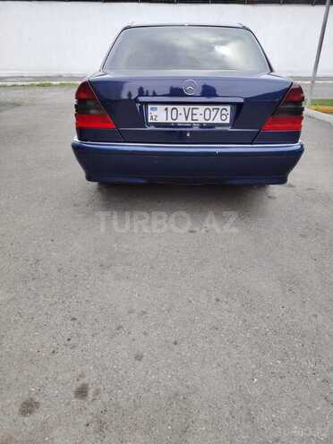 Mercedes C 180 1997, 439,429 km - 1.8 l - Yevlax