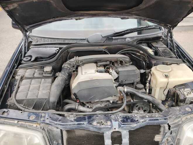 Mercedes C 180 1997, 439,429 km - 1.8 l - Yevlax