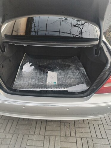 Mercedes E 240 2012, 250,000 km - 2.4 l - Zaqatala