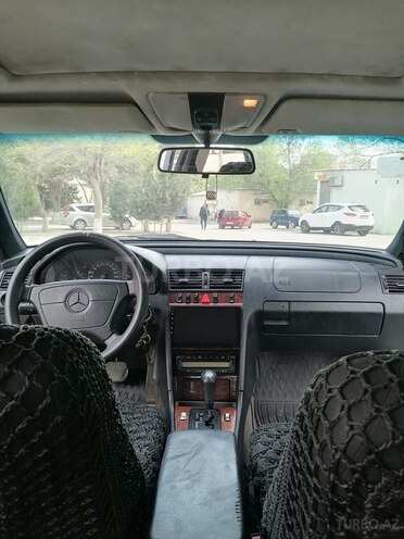 Mercedes C 240 1997, 325,634 km - 2.4 л - Sumqayıt