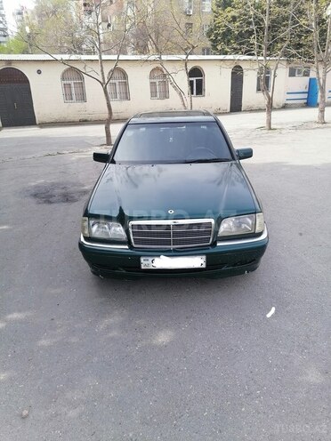 Mercedes C 240 1997, 325,634 km - 2.4 л - Sumqayıt