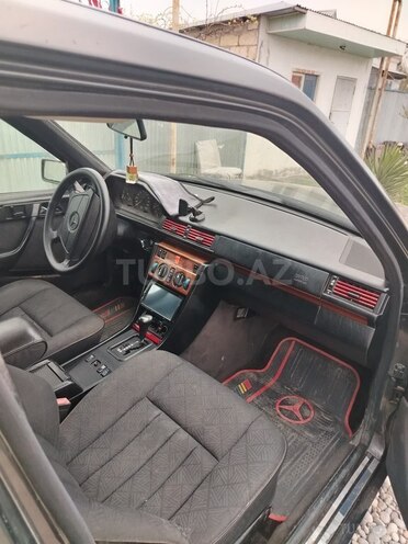Mercedes E 200 1995, 500,600 km - 2.0 l - Biləsuvar