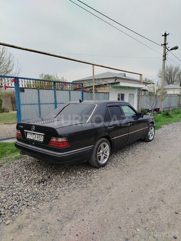 Mercedes E 200 1995, 500,600 km - 2.0 l - Biləsuvar