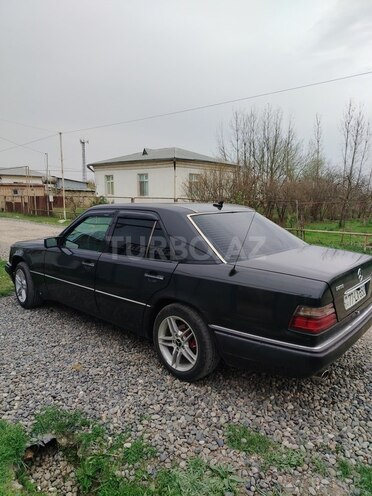 Mercedes E 200 1995, 500,600 km - 2.0 l - Biləsuvar