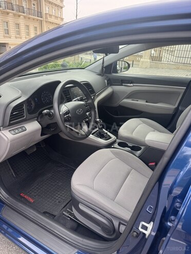 Hyundai Elantra 2019, 74,000 km - 2.0 l - Bakı