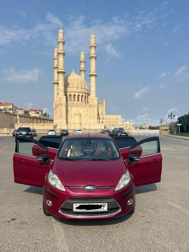 Ford Fiesta 2011, 180,000 km - 1.4 l - Bakı