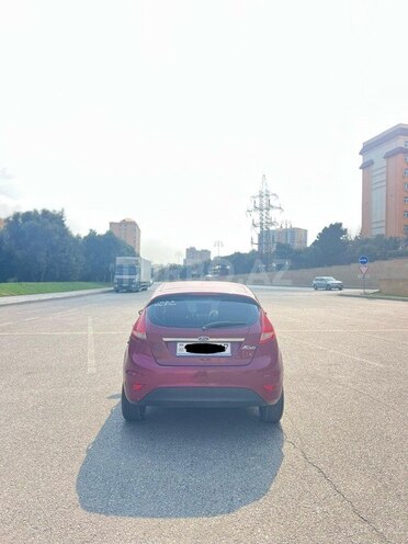Ford Fiesta 2011, 180,000 km - 1.4 l - Bakı