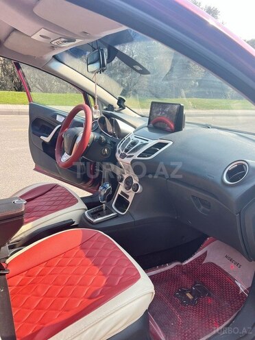 Ford Fiesta 2011, 180,000 km - 1.4 l - Bakı