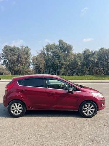 Ford Fiesta 2011, 180,000 km - 1.4 l - Bakı