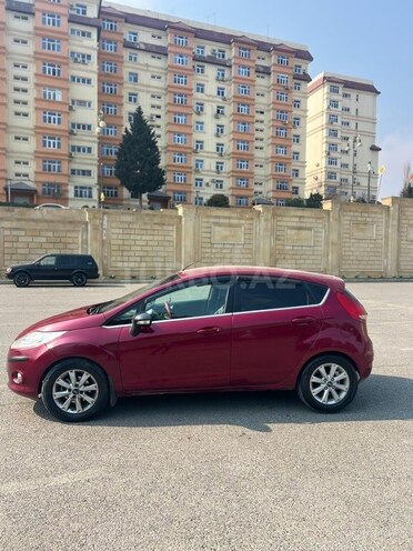 Ford Fiesta 2011, 180,000 km - 1.4 l - Bakı