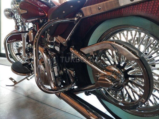 Harley-Davidson FLSTN Softail Deluxe-15
