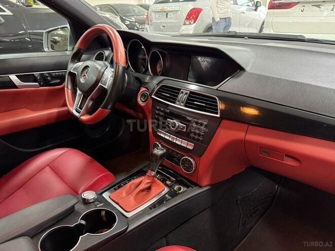 Mercedes C 250 2012, 286,500 km - 1.8 l - Yevlax