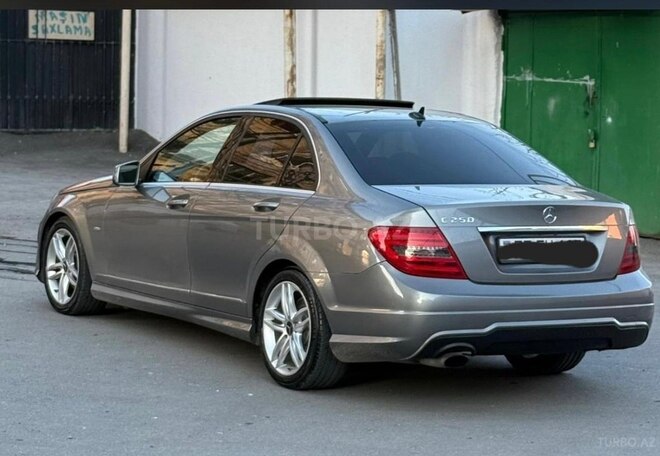 Mercedes C 250 2012, 286,500 km - 1.8 l - Yevlax