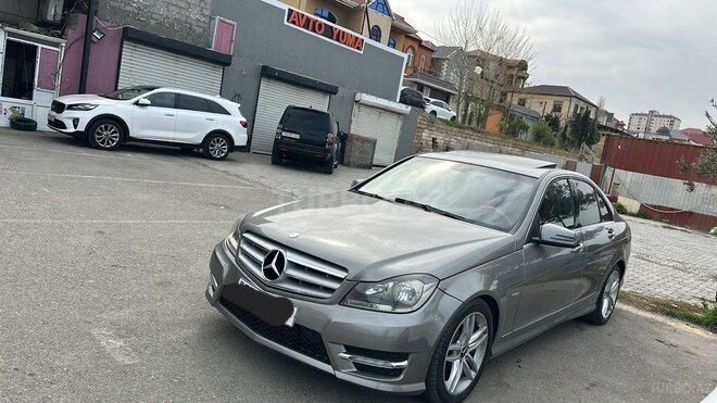 Mercedes C 250 2012, 286,500 km - 1.8 l - Yevlax