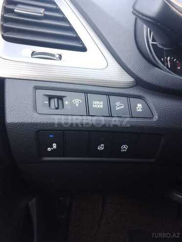 Hyundai Maxcruz-8