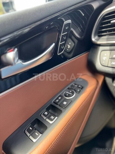 Kia Sorento-16